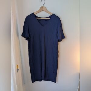 Elegant Navy Blue V-Neck Dress